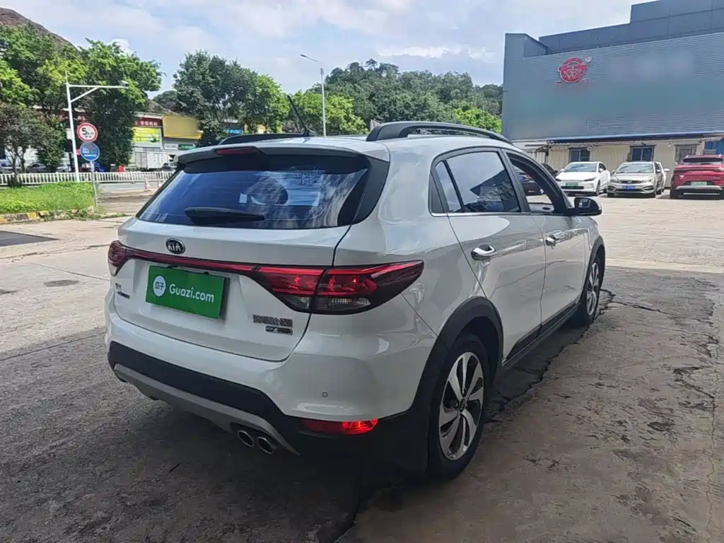 Kia KX Cross 2020 — фото 7