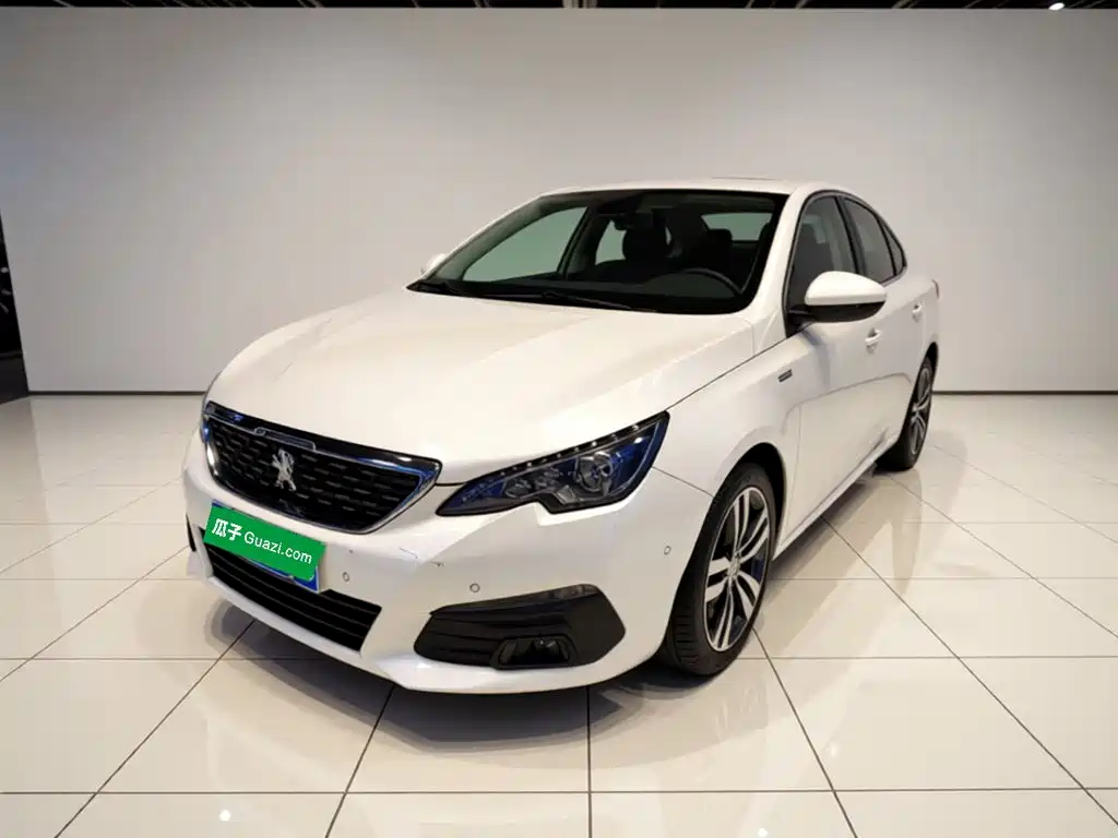 Peugeot 308 2016 — фото 2
