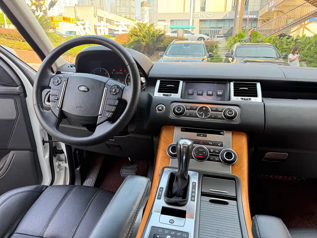 Land Rover Range Rover Sport 2012 — фото 8