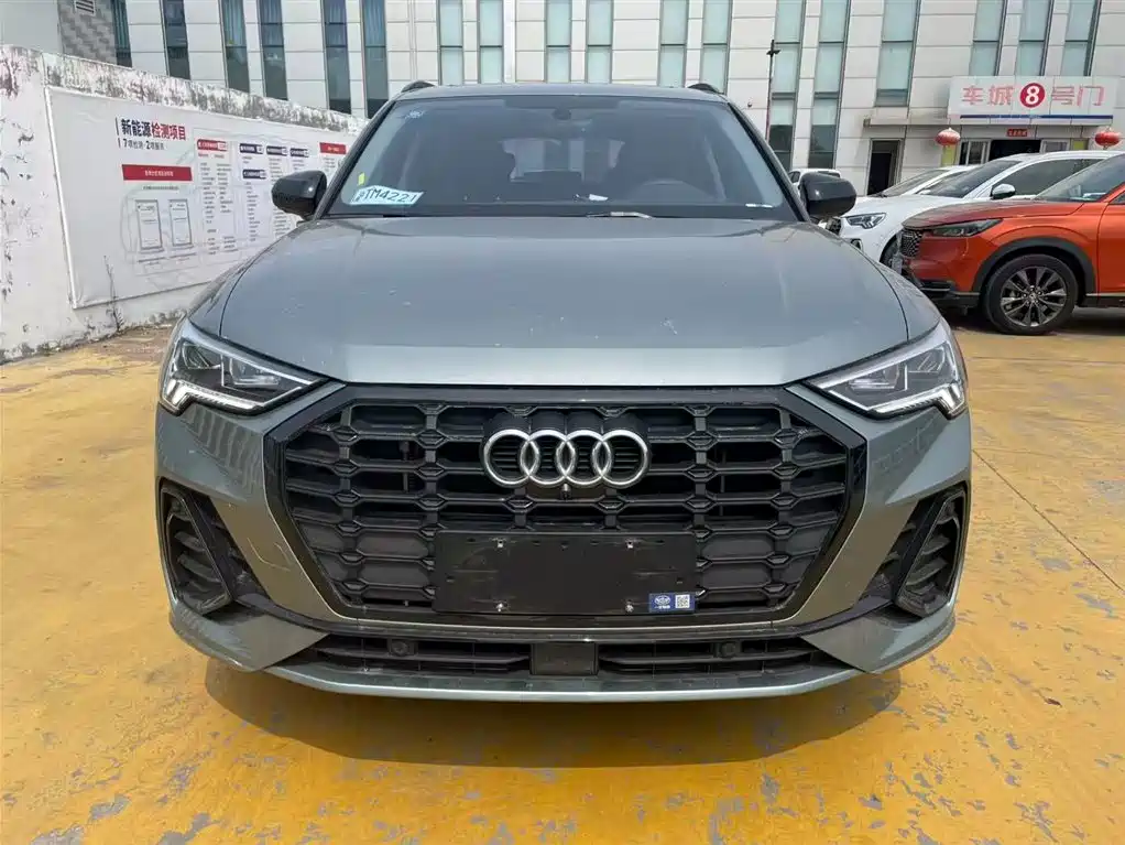 Audi Q3 2023 — фото 11