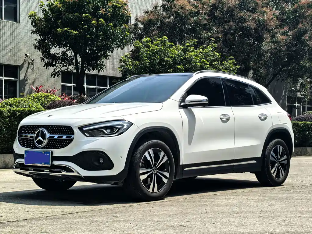 Mercedes-Benz GLA 2021 — фото 1