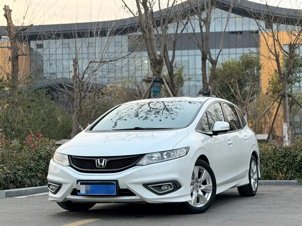 Honda Jade 2016 — фото 1