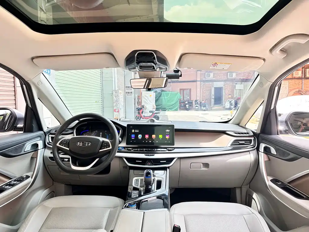 Geely Jiaji New Energy 2020 — фото 13