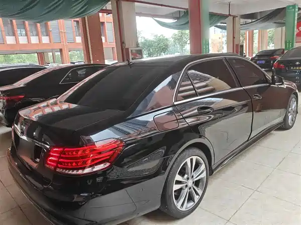 Mercedes-Benz E-Class 2015
