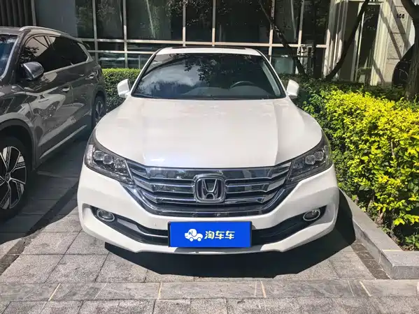 Honda Accord 2015