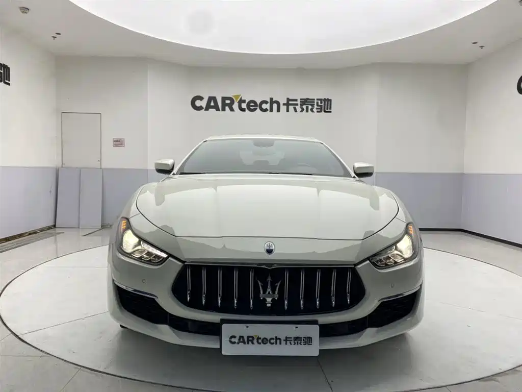 Maserati Ghibli 2021 — фото 3