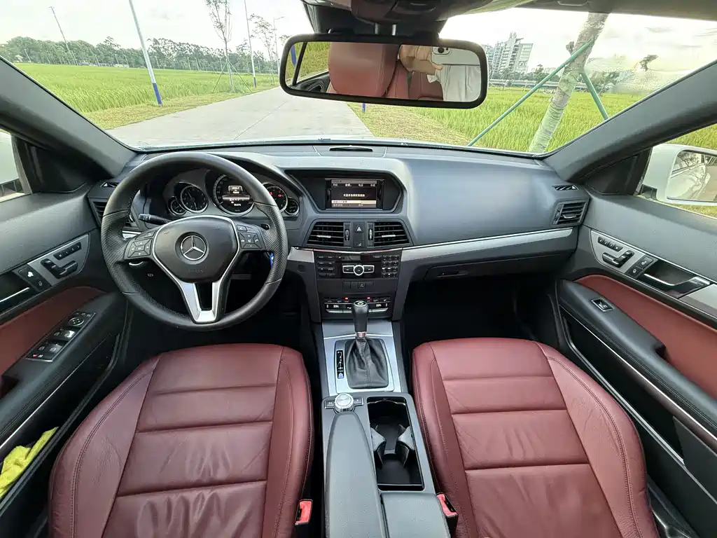 Mercedes-Benz E-Class 2013 — фото 14