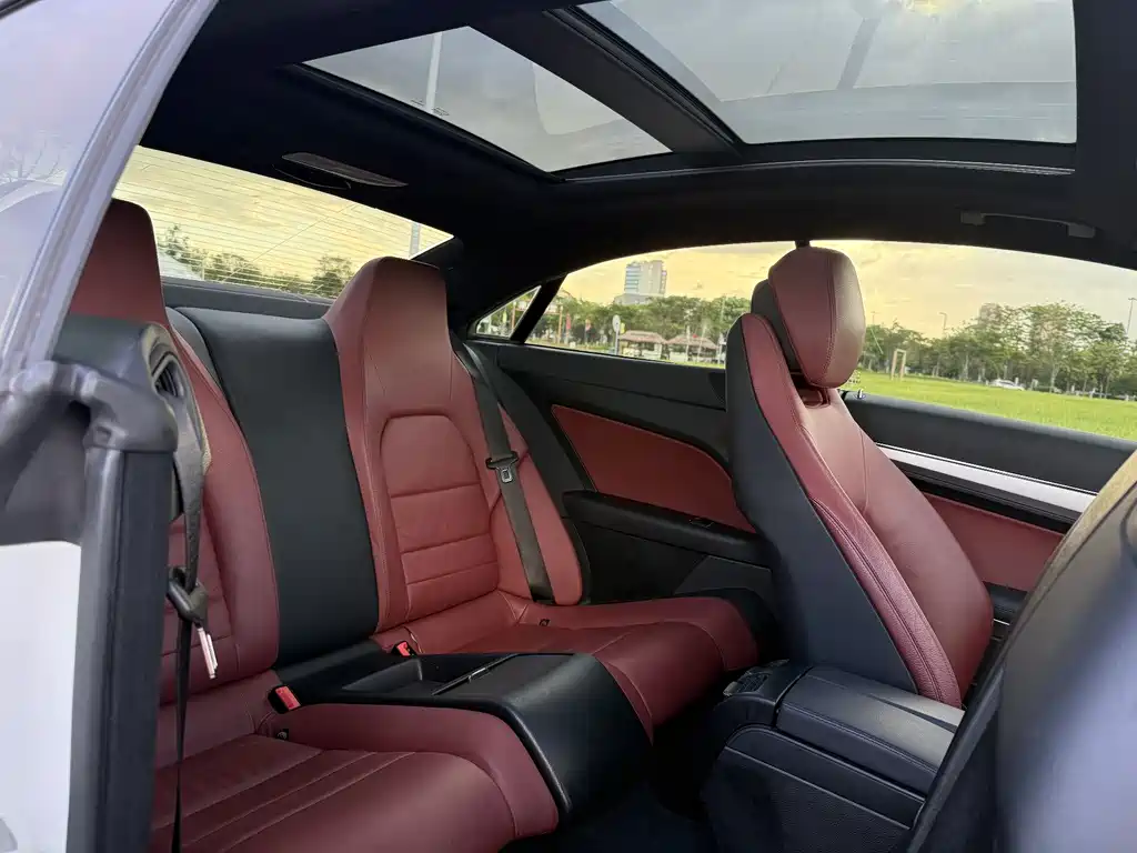 Mercedes-Benz E-Class 2013 — фото 11