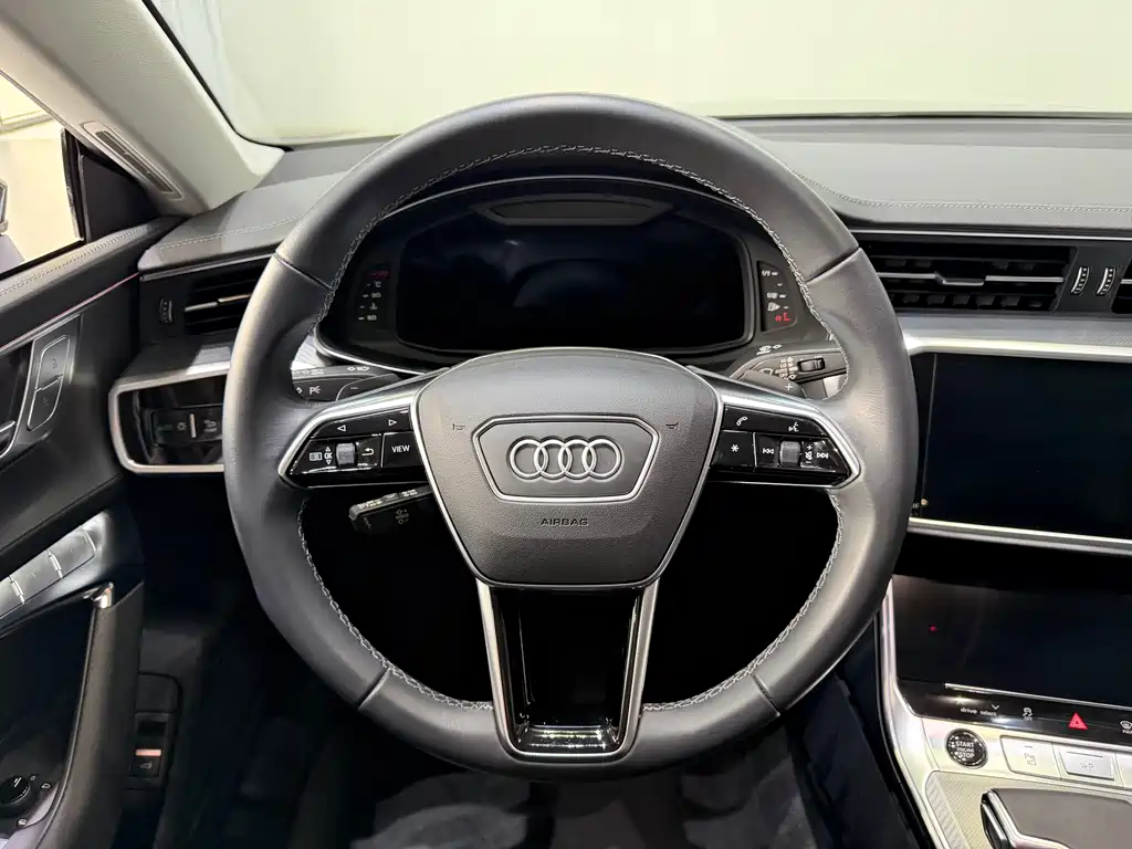 Audi A7 2023 — фото 8