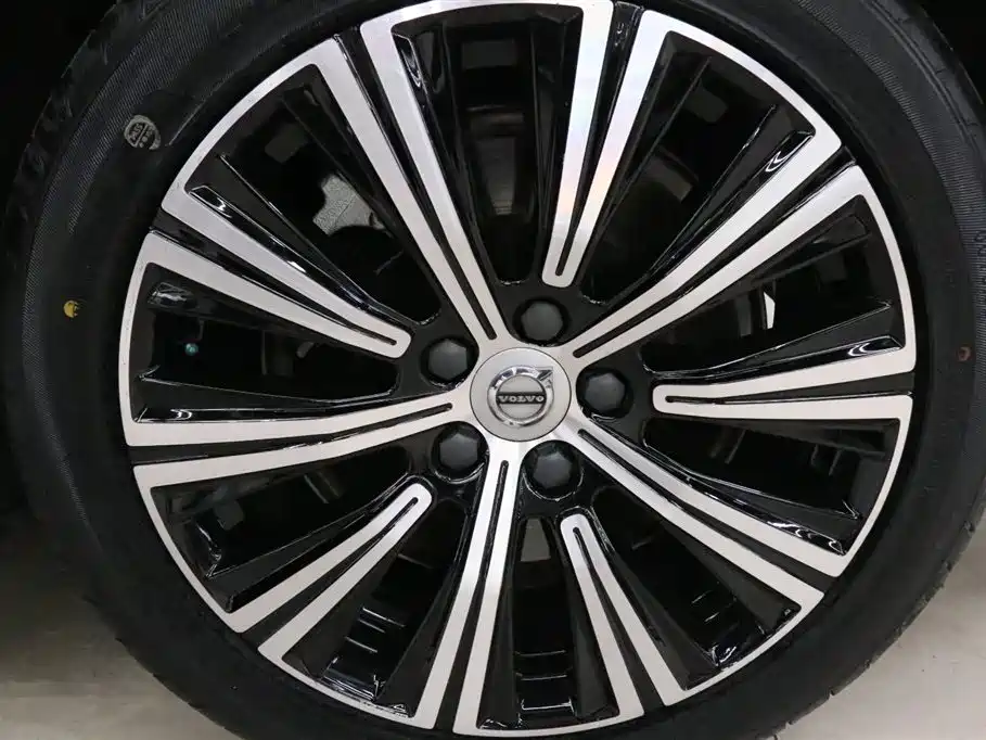 Volvo S90 PHEV 2021 — фото 18