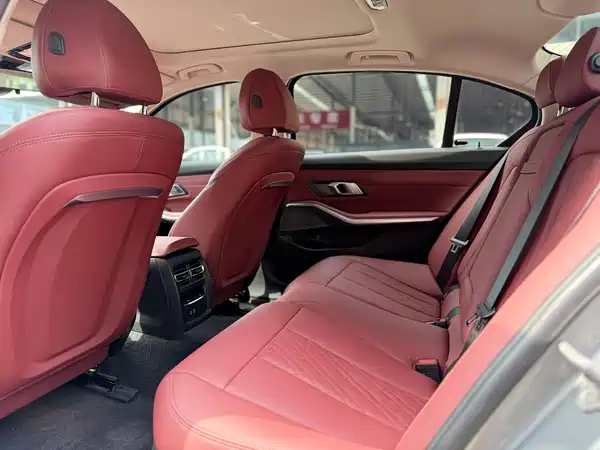 BMW i3 2023