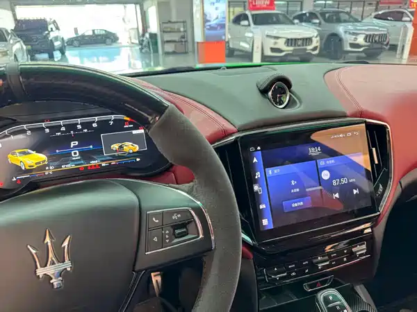 Maserati Ghibli 2015