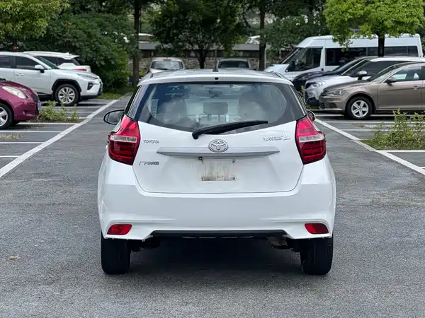 Toyota Yaris L 2017