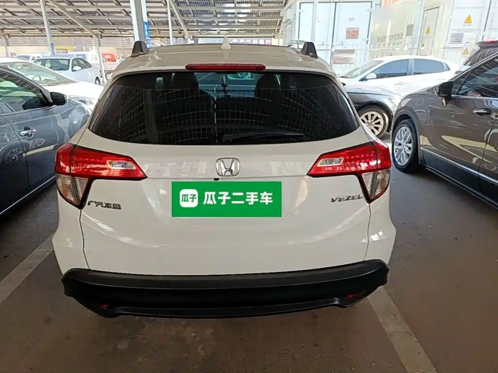 Honda Vezel 2022 — фото 4