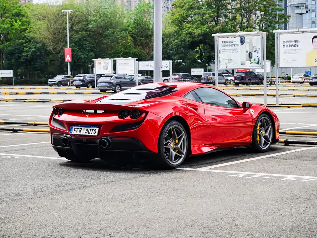 Ferrari F8 2023 — фото 32