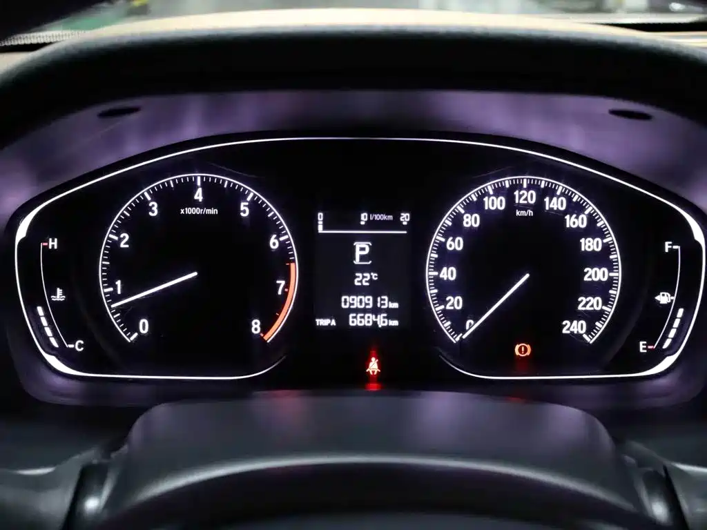 Honda Accord 2018 — фото 9