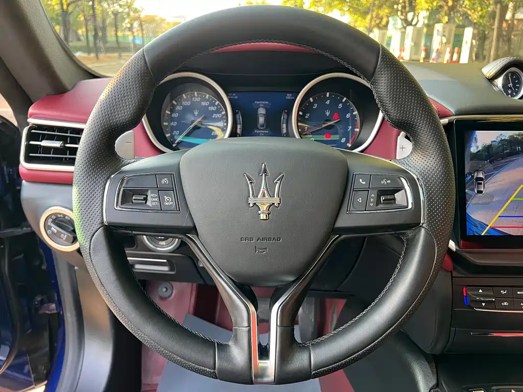 Maserati Ghibli 2018 — фото 7