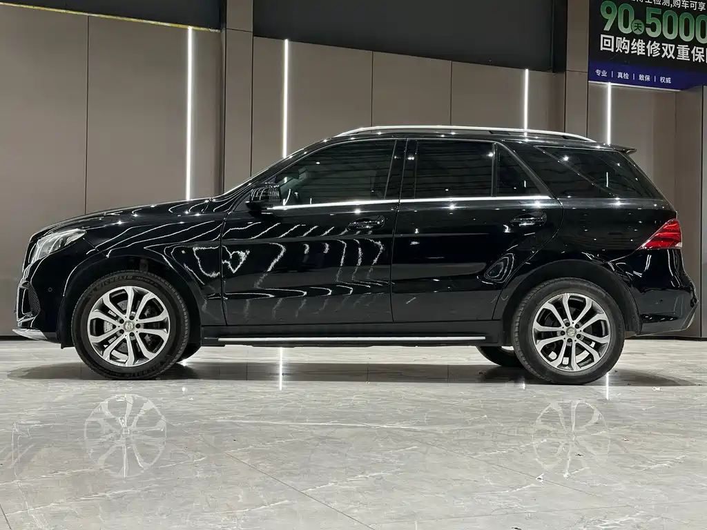 Mercedes-Benz GLE 2016 — фото 7