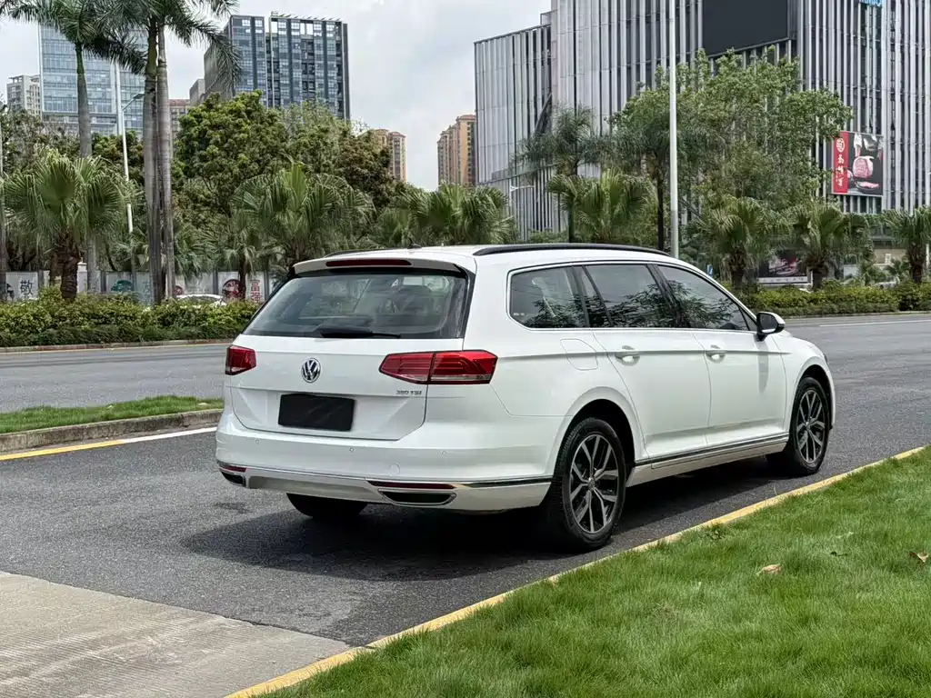 Volkswagen Viloran 2019 — фото 7