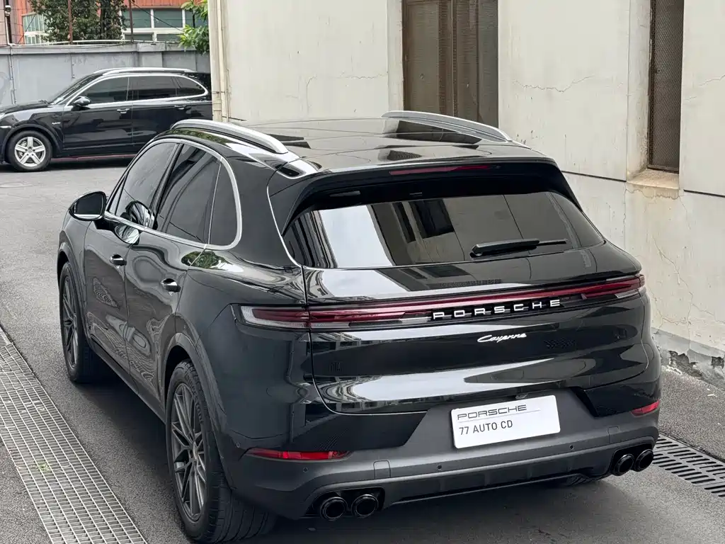 Porsche Cayenne 2024 — фото 10