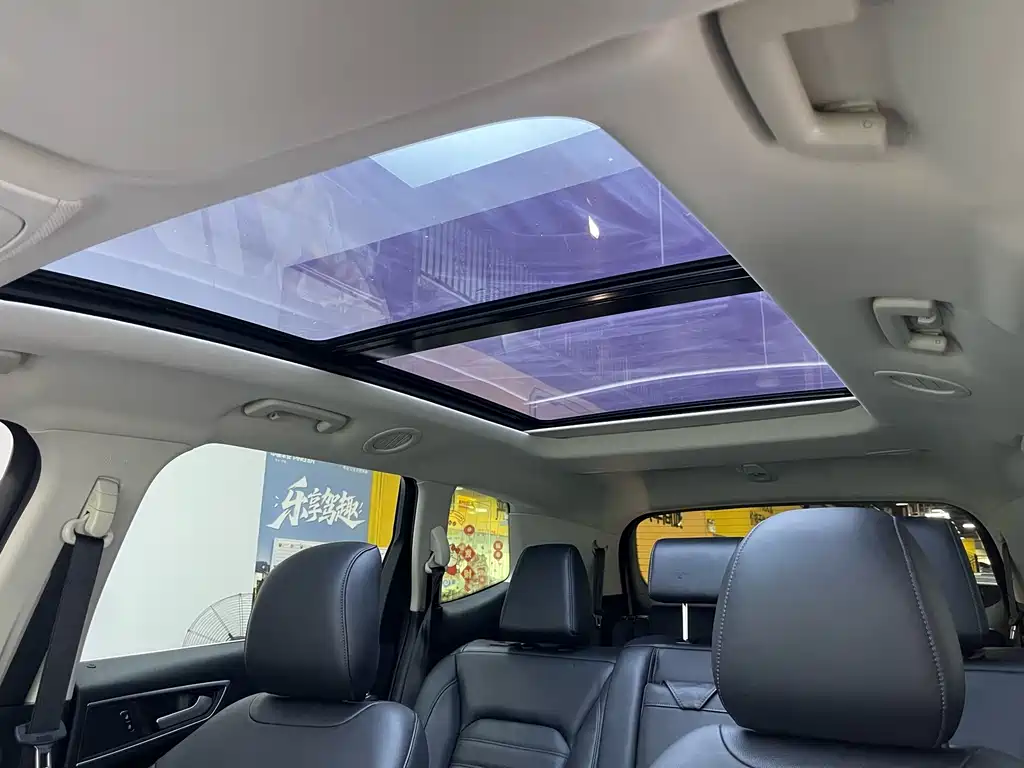 Ford Edge 2017 — фото 16