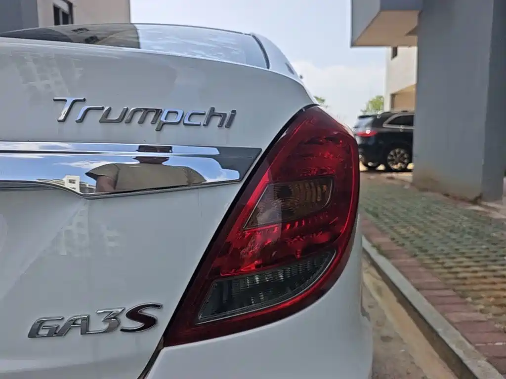 GAC Motor Trumpchi GA3S 2016 — фото 8