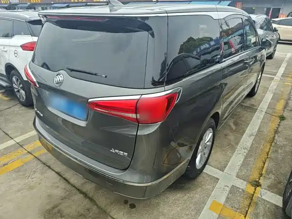 Buick GL8 2017