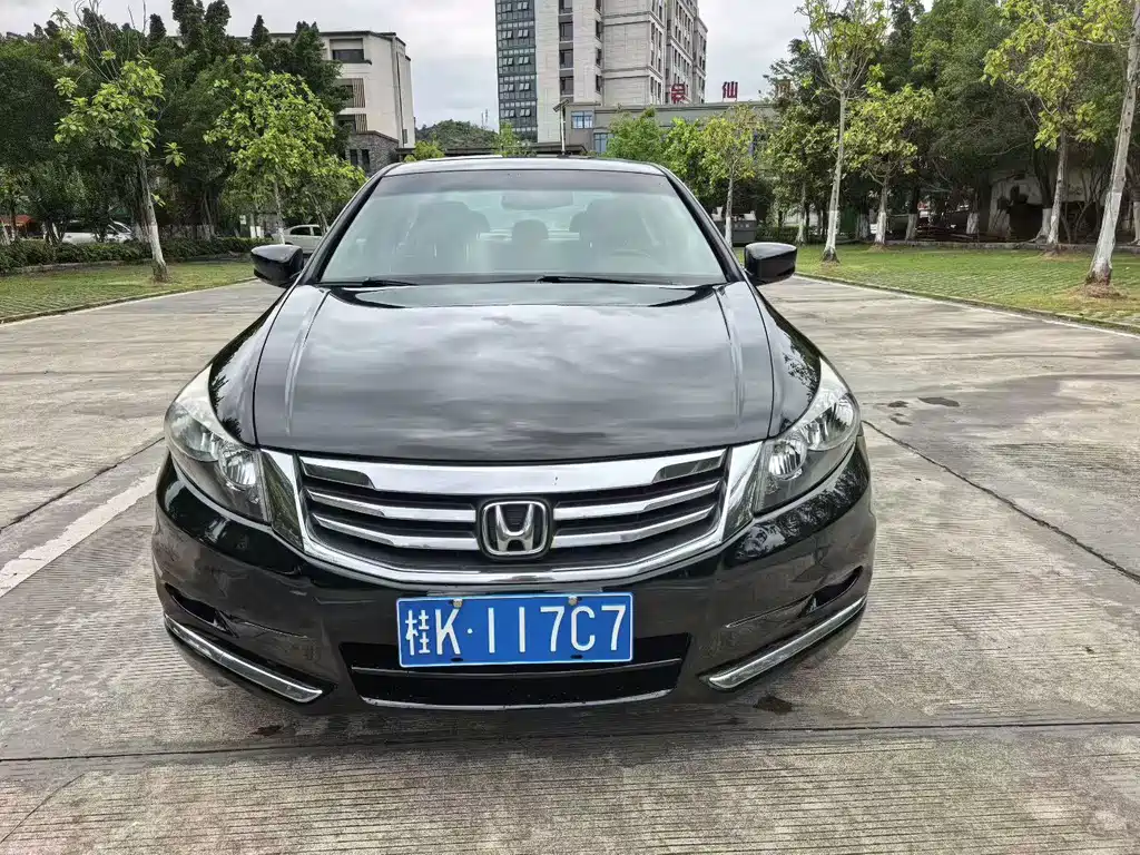 Honda Accord 2013 — фото 2
