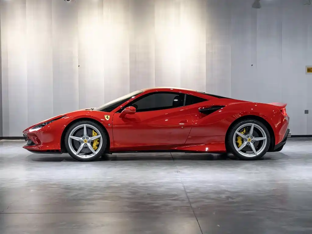 Ferrari F8 2022 — фото 7