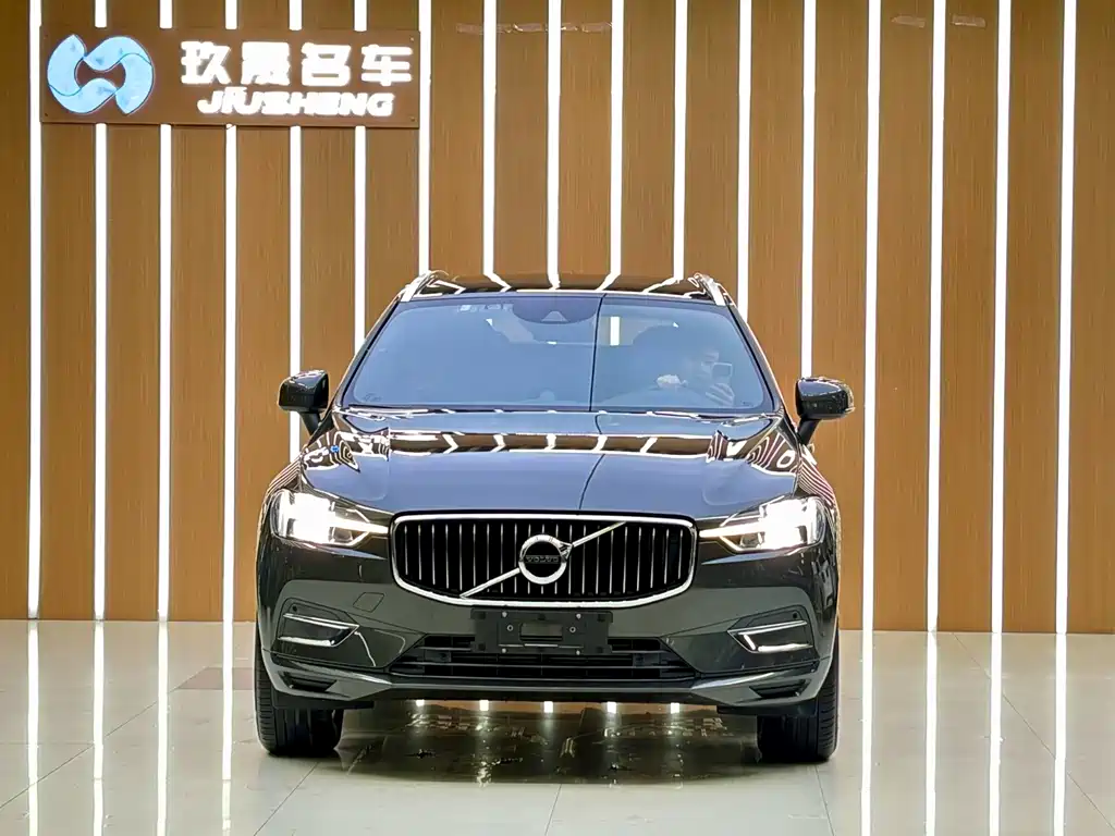 Volvo XC60 2020 — фото 2