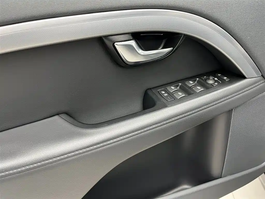 Volvo S80L 2016 — фото 11