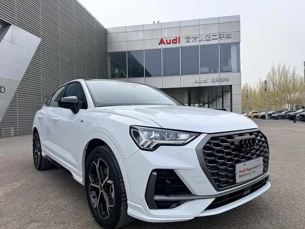Audi Q3 Sportback 2024 — фото 3