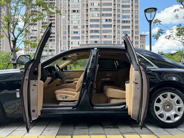Rolls-Royce Ghost 2014
