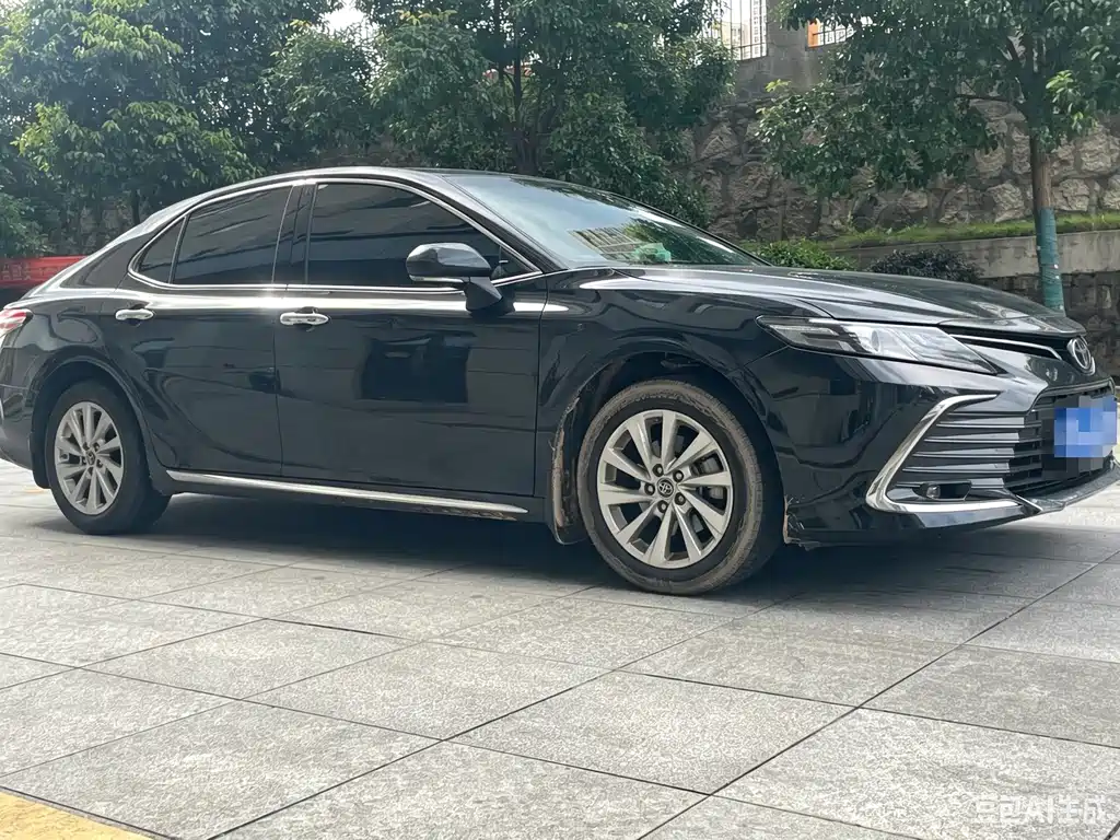 Toyota Camry 2023 — фото 10