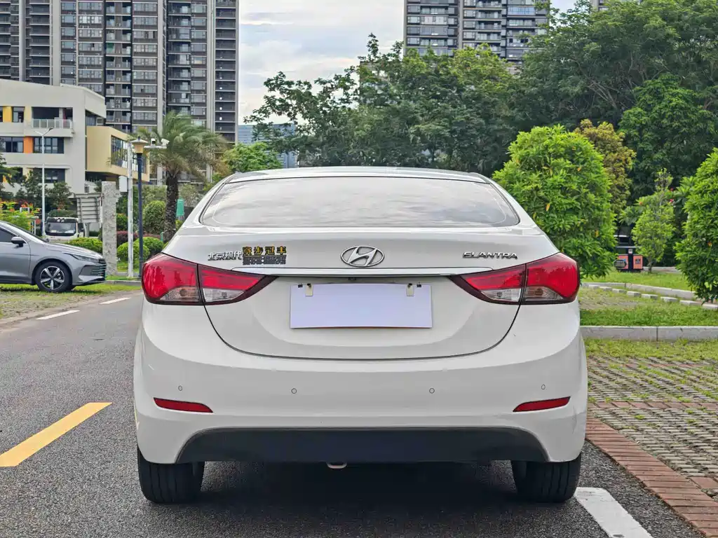 Hyundai Elantra Langdong 2016 — фото 4