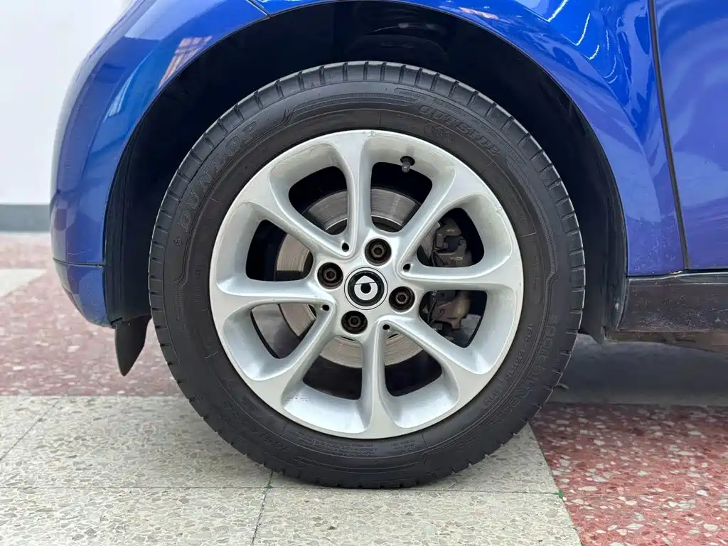 smart fortwo 2018 — фото 25