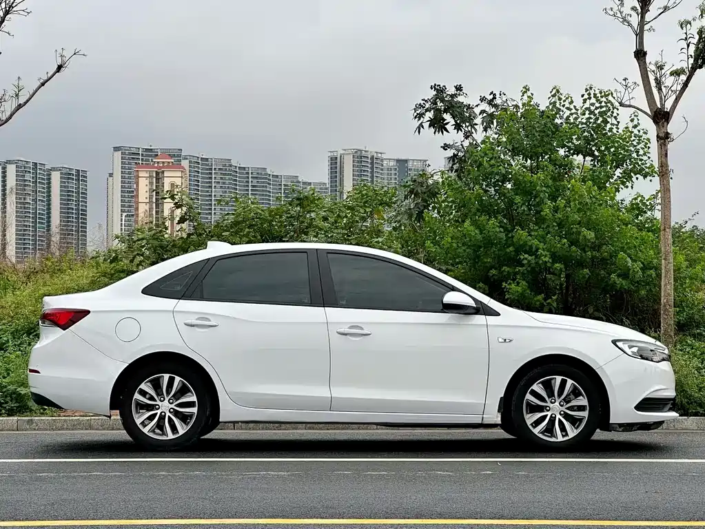 Buick Excelle 2019