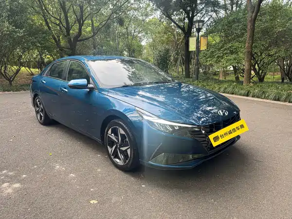 Hyundai Elantra 2021
