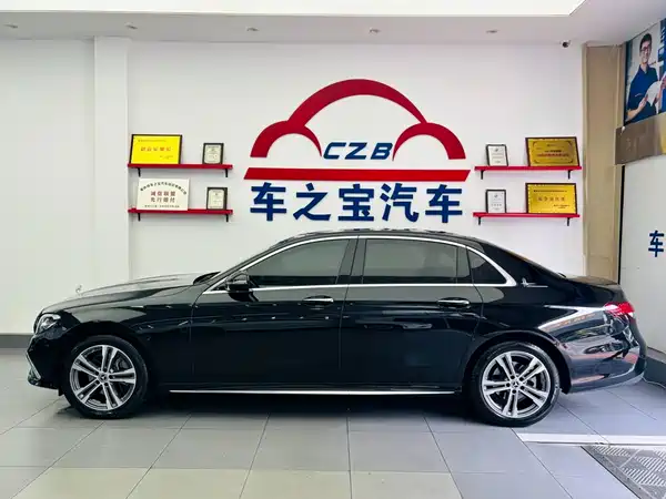 Mercedes-Benz E-Class 2022