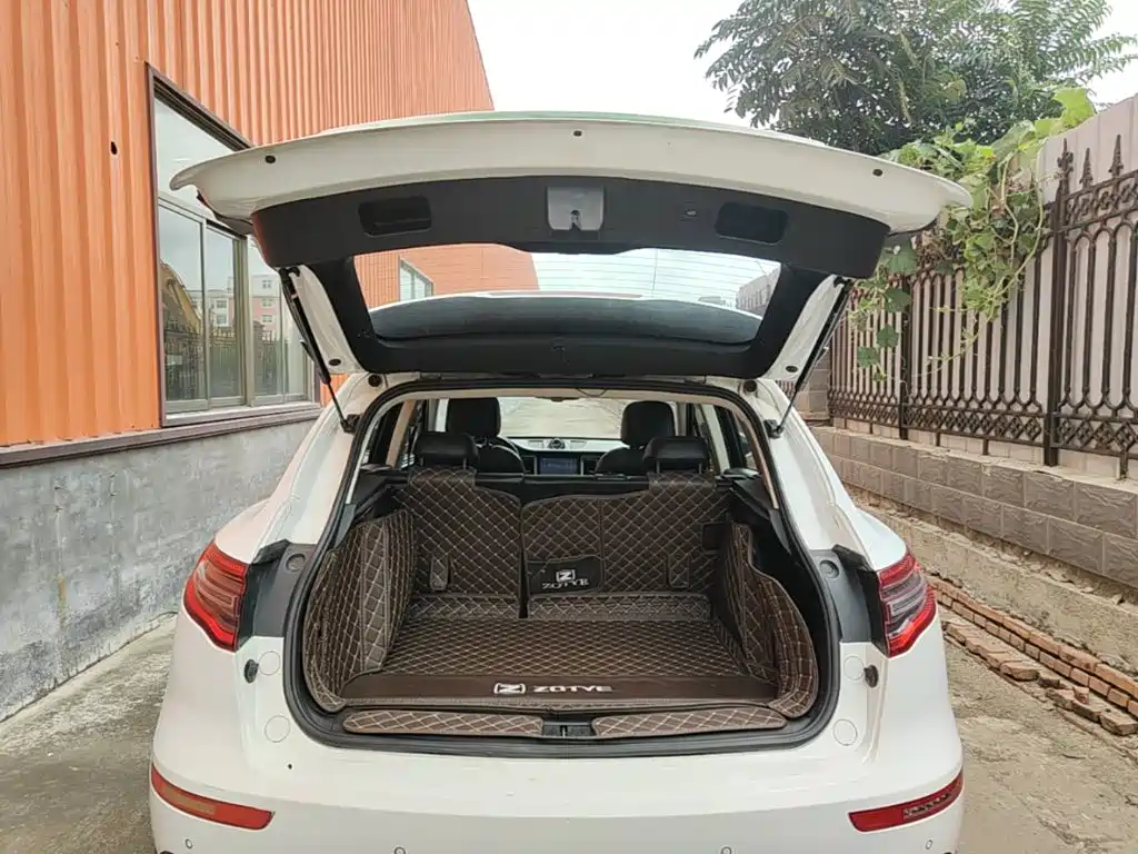 Zotye SR9 2018 — фото 19