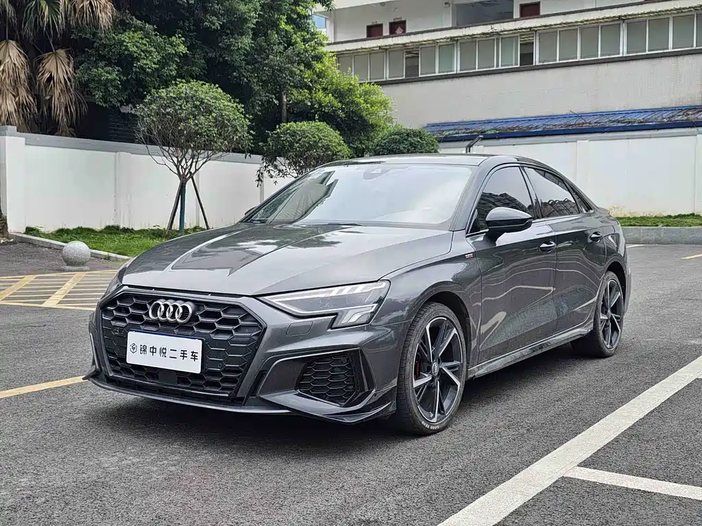 Audi A3 2022 — фото 2