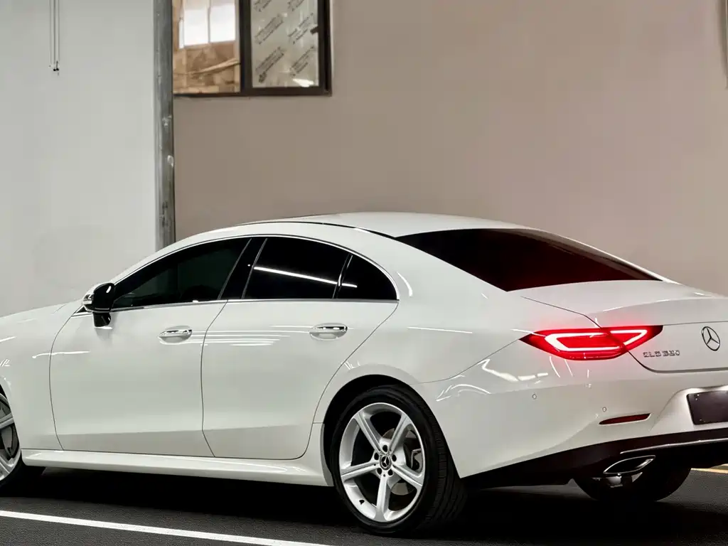 Mercedes-Benz CLS 2019 — фото 6
