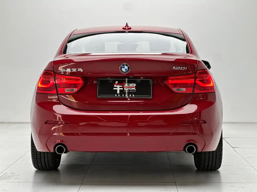 BMW 1 Series 2020 — фото 5