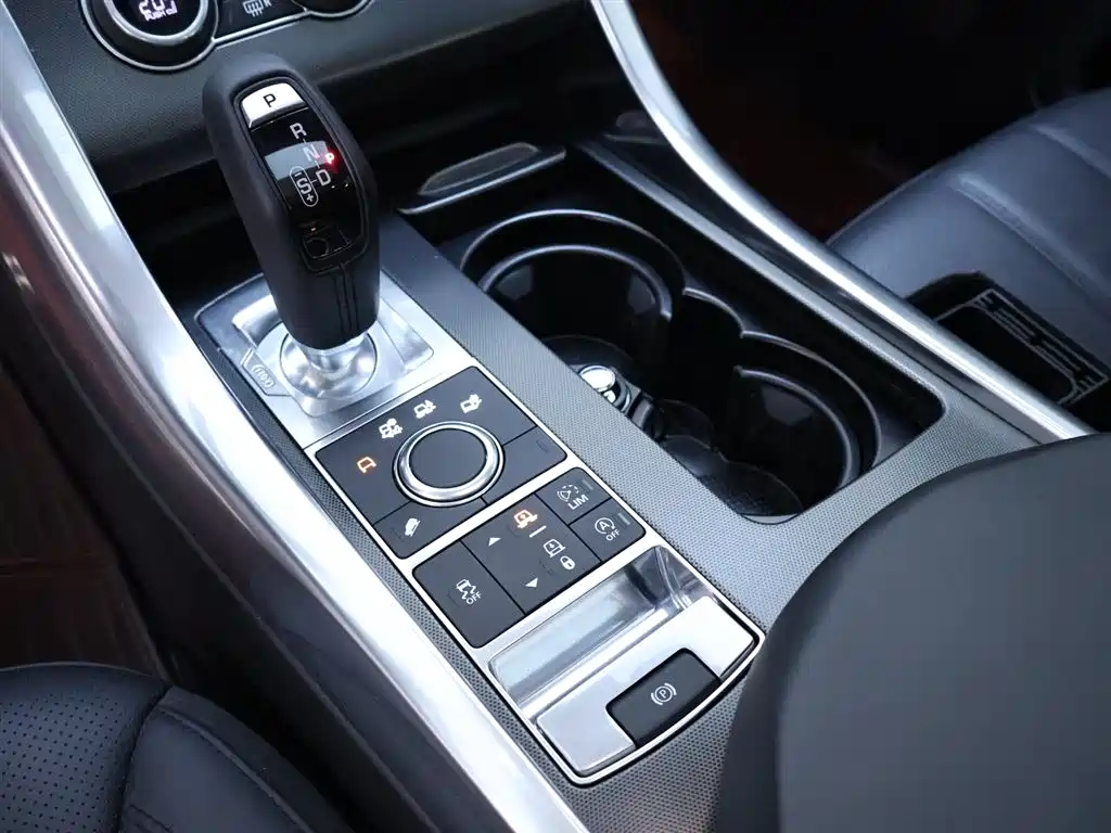 Land Rover Sport 2017 — фото 12
