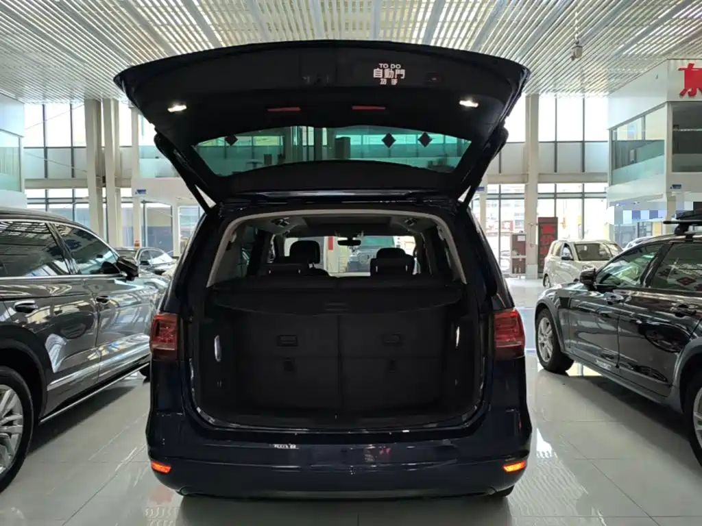 Volkswagen Sharan 2019 — фото 19
