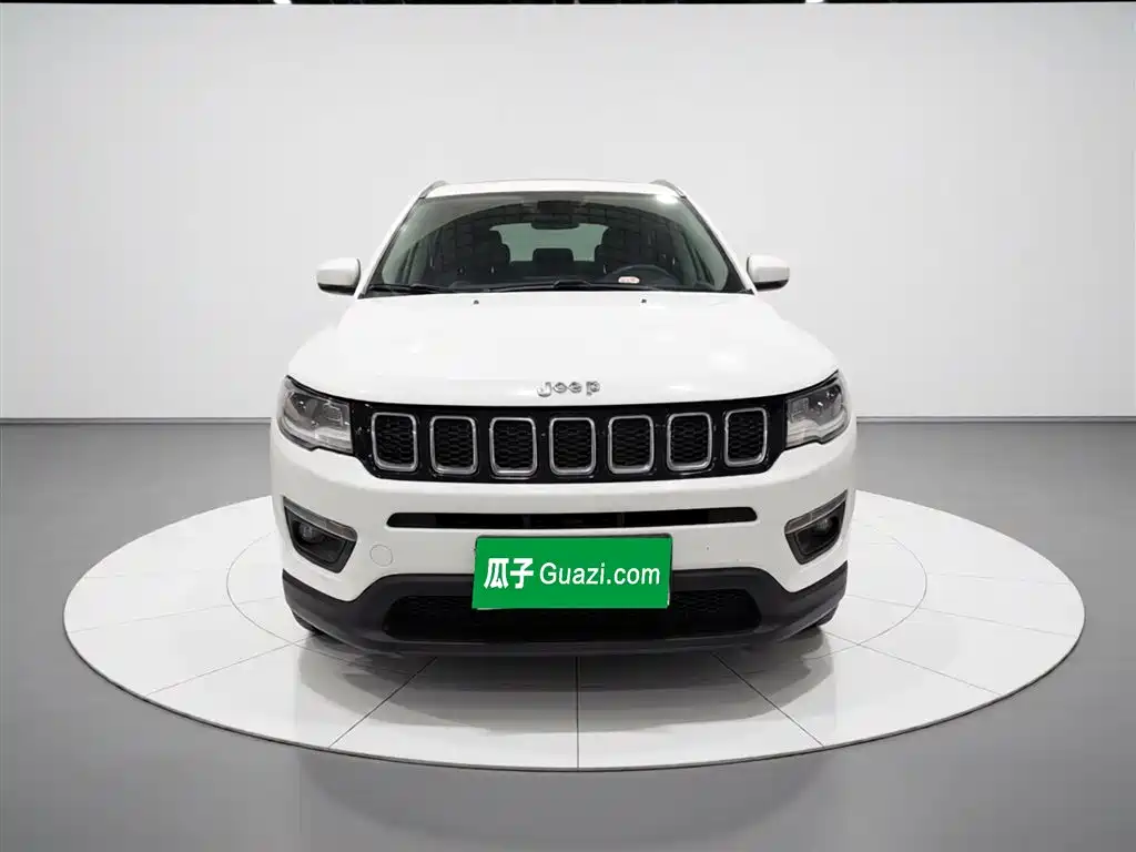 Jeep Compass 2018 — фото 3