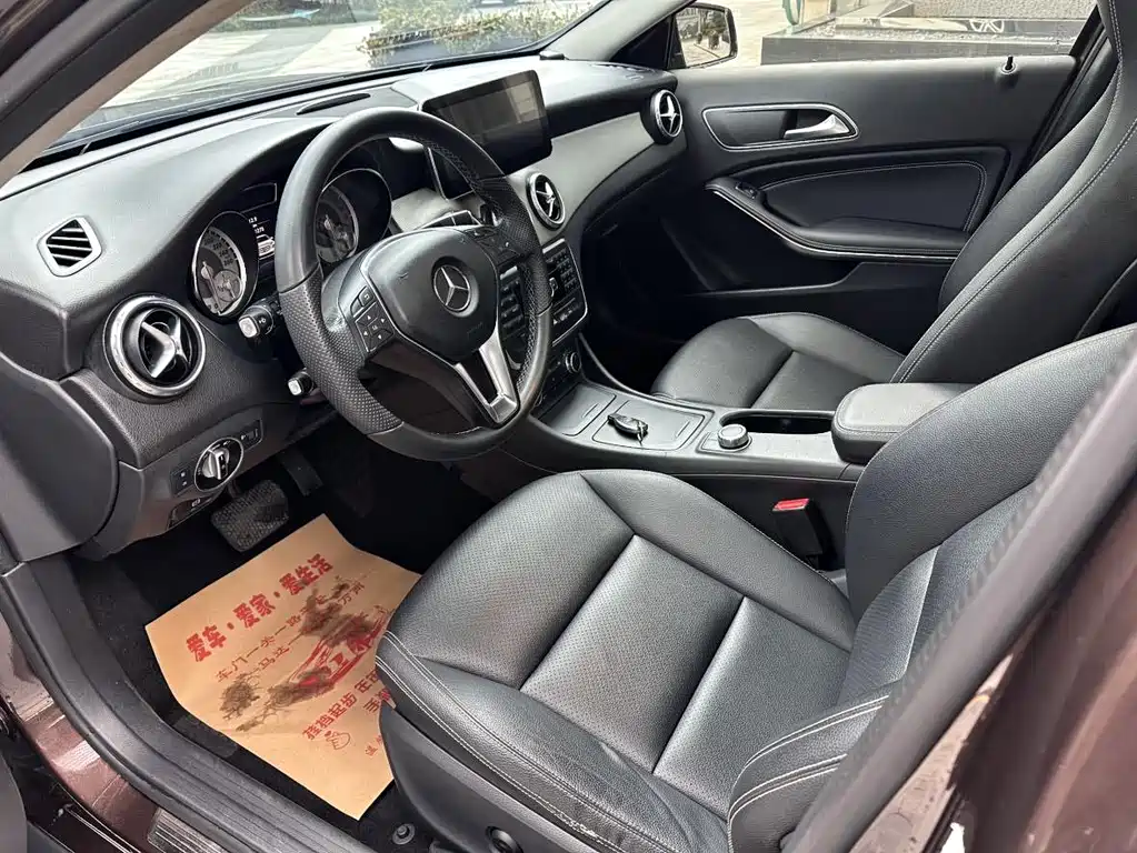 Mercedes-Benz GLA 2015 — фото 7