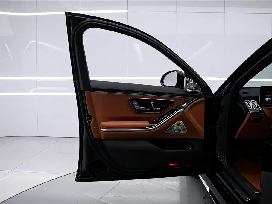Mercedes-Benz S-Class 2024 — фото 11