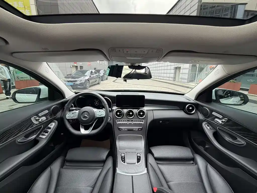 Mercedes-Benz C-Class 2020