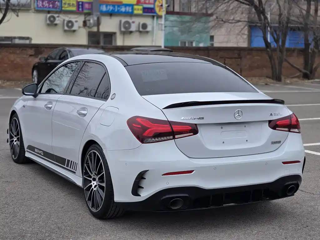Mercedes-Benz A-Class AMG 2021 — фото 4